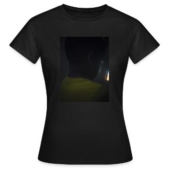 smart phone - Frauen T-Shirt - Schwarz - Vorne - AI Model Female 172 dark (172cm)