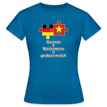German Vietnamese Puzzle - Frauen T-Shirt - Antikblaues Saphir meliert - Vorne - AI Model Female 172 dark (172cm)
