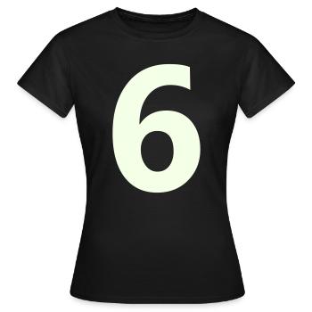 6- - Frauen T-Shirt - Schwarz - Vorne - AI Model Female 172 dark (172cm)