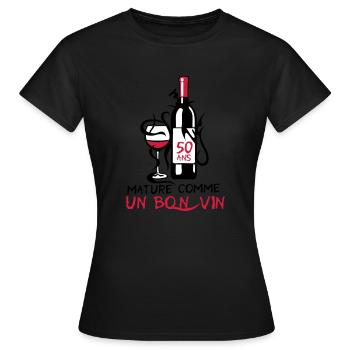 50 ans mature bouteille vin anniversaire - T-shirt Femme - noir - Devant - AI Model Female 172 dark (172cm)