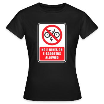 Pas de panneau de signalisation pour scooter électrique ou vélo - T-shirt Femme - noir - Devant - AI Model Female 172 dark (172cm)