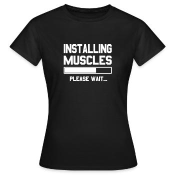 Installation de muscles - T-shirt Femme - noir - Devant - AI Model Female 172 dark (172cm)