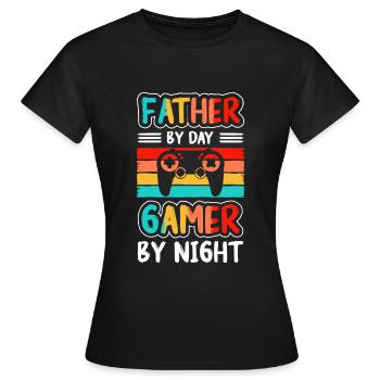 Nerd Online-Game Geek - Women's T-Shirt - black - Front - AI Model Female 172 dark (172cm)