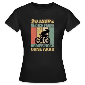 Geburtstag 20 Fahrradfahrerin Retro Frauen - Frauen T-Shirt - Schwarz - Vorne - AI Model Female 172 dark (172cm)