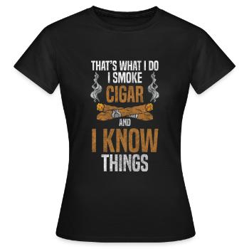Raucher Zigarre Männerabend Tabak Lifestyle - Frauen T-Shirt - Schwarz - Vorne - AI Model Female 172 dark (172cm)