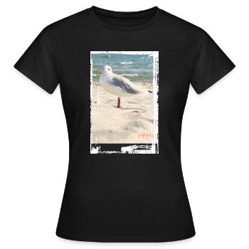 Wading Bird Photo: North Sea, Seagull, Beach, Baltic Sea - Women's T-Shirt - black - Front - AI Model Female 172 dark (172cm)