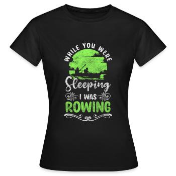 Rudergerät Steuermann Wassersport Kraft - Frauen T-Shirt - Schwarz - Vorne - AI Model Female 172 dark (172cm)