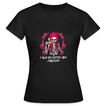 Je cours avec du café et du sarcasme drôle de café - T-shirt Femme - noir - Devant - AI Model Female 172 dark (172cm)