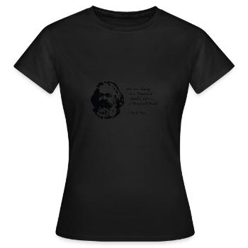 Karl Marx - I'm a Material Girl - Frauen T-Shirt - Schwarz - Vorne - AI Model Female 172 dark (172cm)