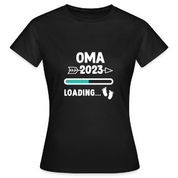 Ich werde Oma 2023 Babyfüße - Enkel Enkelkind - Frauen T-Shirt - Schwarz - Vorne - AI Model Female 172 dark (172cm)