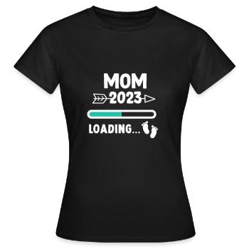 Mom 2023 loading... / Mama 2023 - Women's T-Shirt - black - Front - AI Model Female 172 dark (172cm)