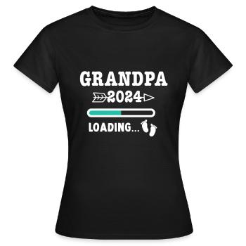 Ich werde Oma 2024 Babyfüße - Enkel Enkelkind - Frauen T-Shirt - Schwarz - Vorne - AI Model Female 172 dark (172cm)