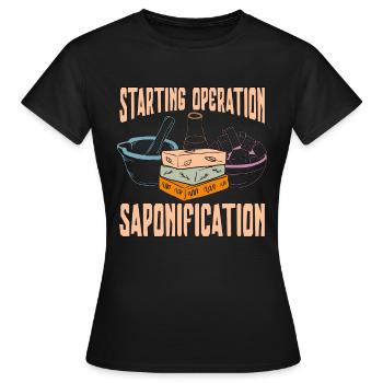 Fabrication du savon Démarrage de l’opération Savon fait maison - T-shirt Femme - noir - Devant - AI Model Female 172 dark (172cm)