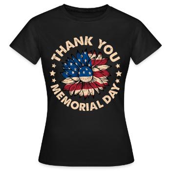 Vielen Dank an den Memorial Day - Frauen T-Shirt - Schwarz - Vorne - AI Model Female 172 dark (172cm)