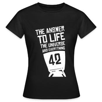 Answer 42 - Women's T-Shirt - black - Front - AI Model Female 172 dark (172cm)