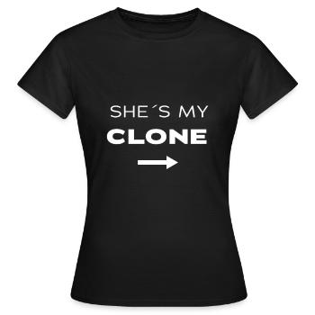 Matching twin outfit identical twins - Women's T-Shirt - black - Front - AI Model Female 172 dark (172cm)