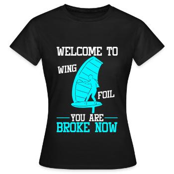 Wingsurfing Foil Wing Wing Boarding Wing Foiling - Frauen T-Shirt - Schwarz - Vorne - AI Model Female 172 dark (172cm)