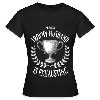Mari - T-shirt Femme - noir - Devant - AI Model Female 172 dark (172cm)