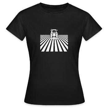 Tractor silhouette over rural background - Women's T-Shirt - black - Front - AI Model Female 172 dark (172cm)