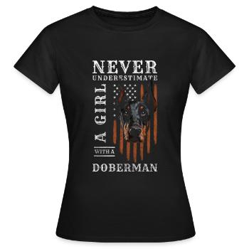 Dobermann Hundebesitzer Diensthunde Hundeliebe - Frauen T-Shirt - Schwarz - Vorne - AI Model Female 172 dark (172cm)