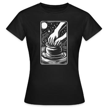 Carte de Tarot Poterie - T-shirt Femme - noir - Devant - AI Model Female 172 dark (172cm)