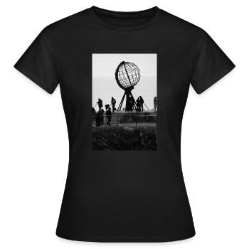 Nordkapp Monument in black and white - Women's T-Shirt - black - Front - AI Model Female 172 dark (172cm)