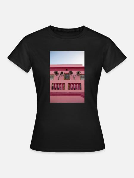 Pink House - Frauen T-Shirt - Schwarz