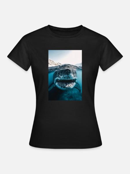Mega Shark Nahbegegnung - Frauen T-Shirt - Schwarz