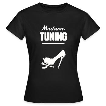 Madame tuning - T-shirt Femme - noir - Devant - AI Model Female 172 dark (172cm)