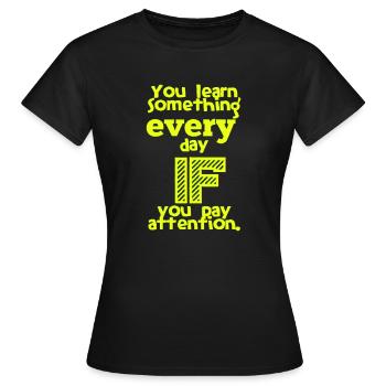 Abschlussfeier 2024 Abiturfeier - Frauen T-Shirt - Schwarz - Vorne - AI Model Female 172 dark (172cm)