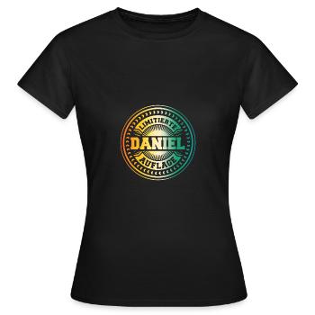 Daniel - Frauen T-Shirt - Schwarz - Vorne - AI Model Female 172 dark (172cm)