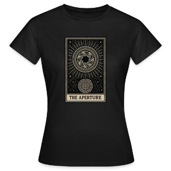 Photography Tarot Card – The Aperture - Women's T-Shirt - black - Front - AI Model Female 172 dark (172cm)