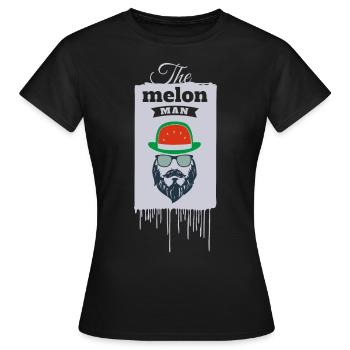 Der Mann mit dem Hut - Frauen T-Shirt - Schwarz - Vorne - AI Model Female 172 dark (172cm)