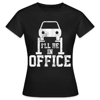 Auto mechanic workshop - Women's T-Shirt - black - Front - AI Model Female 172 dark (172cm)