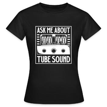 Posez-moi des questions sur le son des tubes à vide - T-shirt Femme - noir - Devant - AI Model Female 172 dark (172cm)