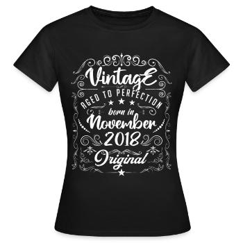 Vintage BORN IN NOVEMBER 2018- anniversary gift. - T-shirt Femme - noir - Devant - AI Model Female 172 dark (172cm)