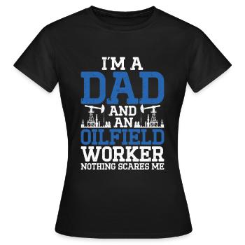 Champ pétrolifère - T-shirt Femme - noir - Devant - AI Model Female 172 dark (172cm)
