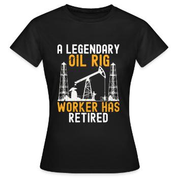 Champ pétrolifère - T-shirt Femme - noir - Devant - AI Model Female 172 dark (172cm)