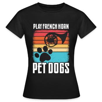 Französischer Hornhund -Spieler Hornist Messing - Frauen T-Shirt - Schwarz - Vorne - AI Model Female 172 dark (172cm)