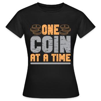 Collectionneurs de pièces de monnaie Numismatique Collectionner des pièces de monnaie - T-shirt Femme - noir - Devant - AI Model Female 172 dark (172cm)