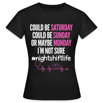 Krankenschwester Nachtschicht - Frauen T-Shirt - Schwarz - Vorne - AI Model Female 172 dark (172cm)