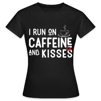 Je cours avec de la caféine et des bisous - T-shirt Femme - noir - Devant - AI Model Female 172 dark (172cm)