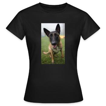 Mateo sehr jung - Frauen T-Shirt - Schwarz - Vorne - AI Model Female 172 dark (172cm)