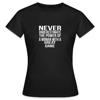 jamais sous-estimer la puissance de la femme dogue - T-shirt Femme - noir - Devant - AI Model Female 172 dark (172cm)