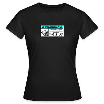 Autocollant Voiture - T-shirt Femme - noir - Devant - AI Model Female 172 dark (172cm)