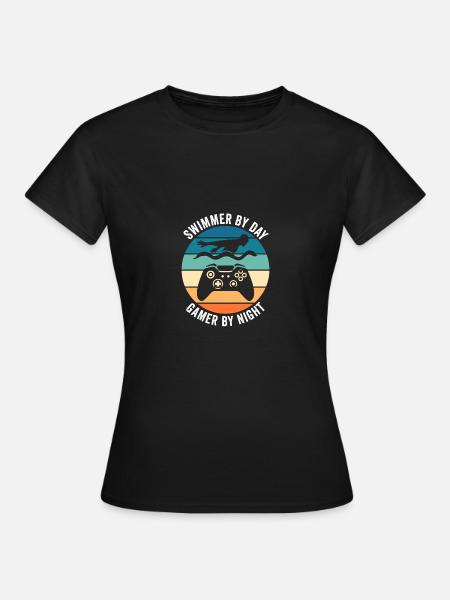 Swimmer By Day Gamer By Night Swimming Funny Swim - Frauen T-Shirt - Schwarz