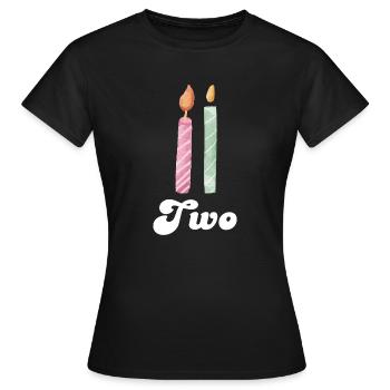 Kerze zum 2. Jahrestag - Frauen T-Shirt - Schwarz - Vorne - AI Model Female 172 dark (172cm)