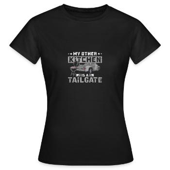 Mon autre cuisine est un hayon - T-shirt Femme - noir - Devant - AI Model Female 172 dark (172cm)