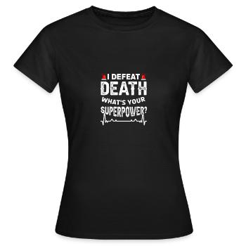 Krankenwagen Ambulanz Sanitäter Outfit - Frauen T-Shirt - Schwarz - Vorne - AI Model Female 172 dark (172cm)