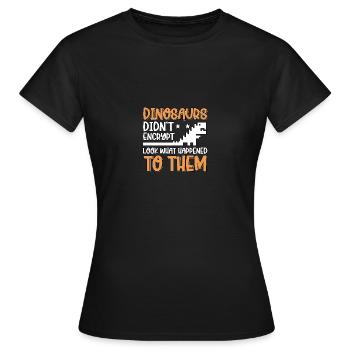 Les dinosaures n’ont pas crypté la cybersécurité - T-shirt Femme - noir - Devant - AI Model Female 172 dark (172cm)